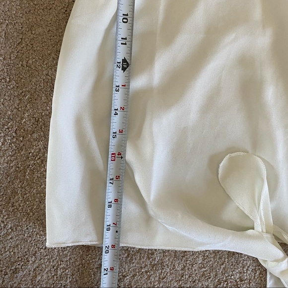 3/$11 Charlotte Russe Sleeveless Blouse EUC - Picture 6 of 6